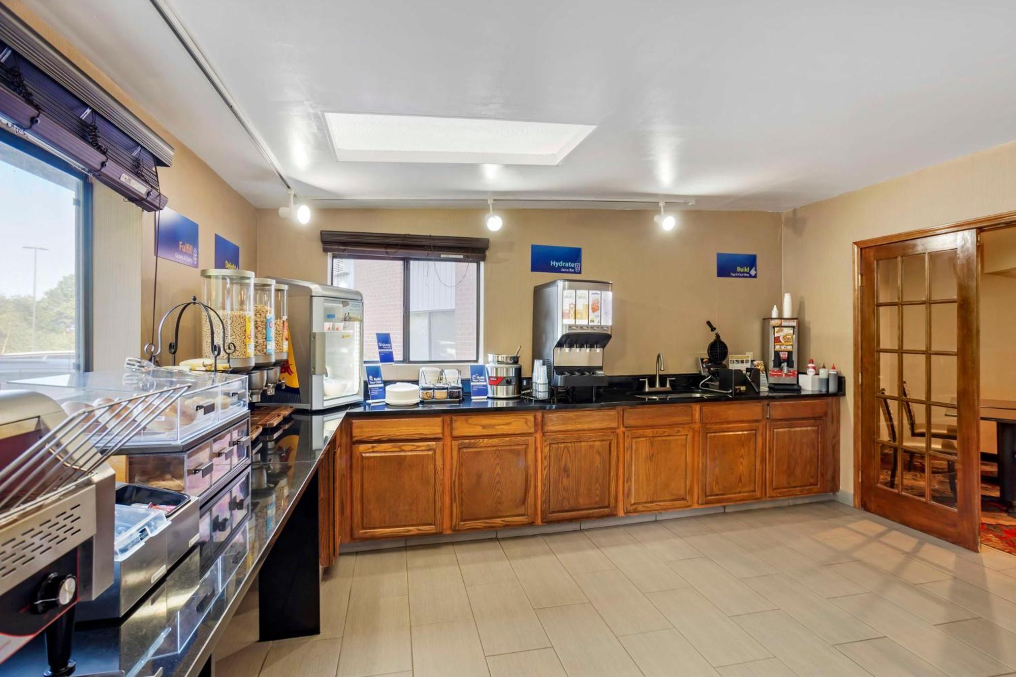 Best Western Monticello Exterior photo